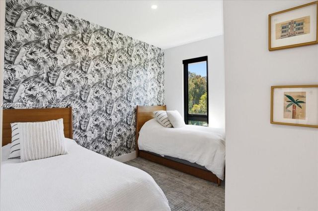 4354 Alton Rd, Miami Beach, FL 33140