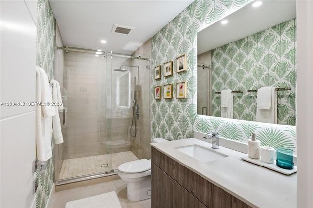 4354 Alton Rd, Miami Beach, FL 33140