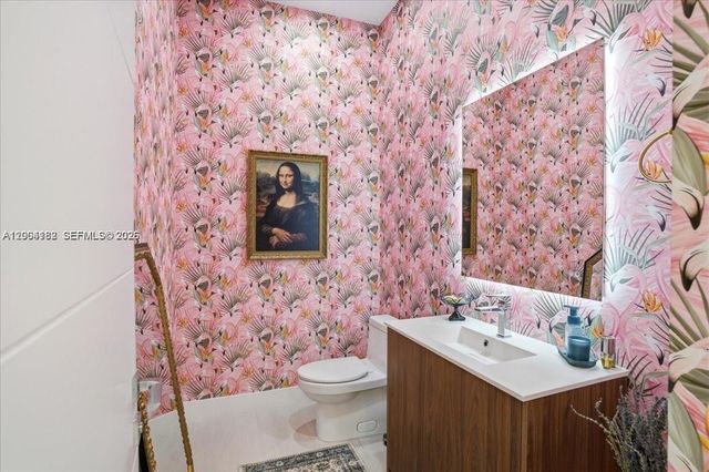 4354 Alton Rd, Miami Beach, FL 33140