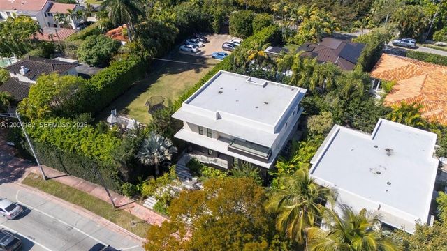 4354 Alton Rd, Miami Beach, FL 33140