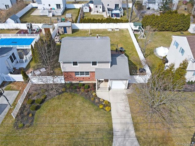 131 Sterling Street, Port Jefferson Station, NY 11776