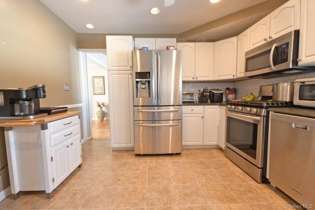 131 Sterling Street, Port Jefferson Station, NY 11776