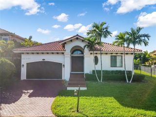 19434 SW 78th Ave, Cutler Bay, FL 33157