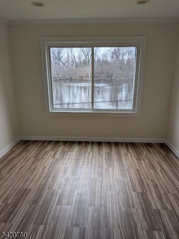 54 Riverview Cir, Little Falls Twp., NJ 07424