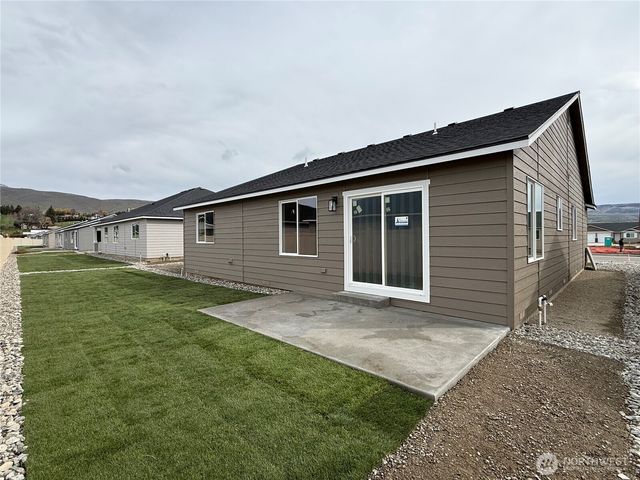 138 Salmon Drive, Wenatchee, WA 98801