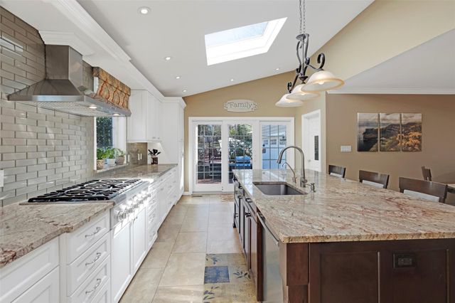 336 Nassau Avenue, Manhasset, NY 11030