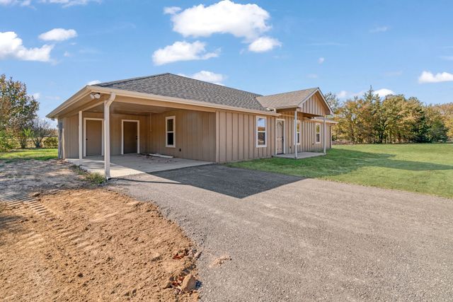 728 County Road 44050, Powderly, TX 75473