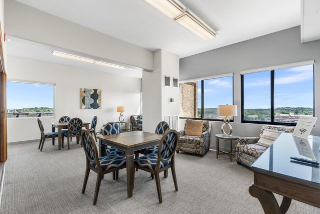 250 Hammond Pond Pkwy 1006N, Newton, MA 02467