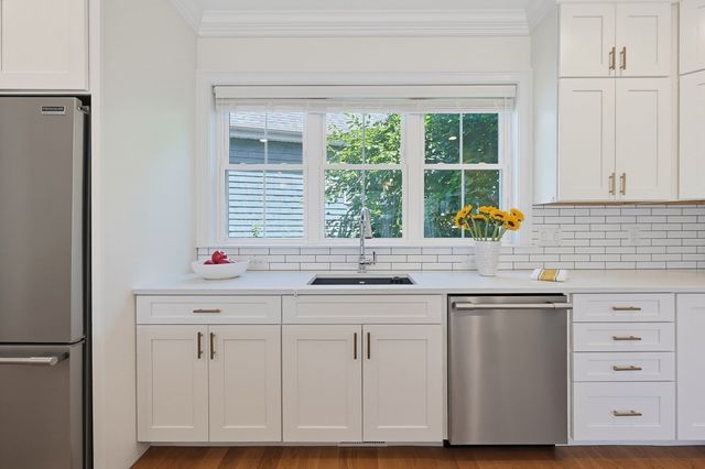47 Mansfield St 45, Boston, MA 02134