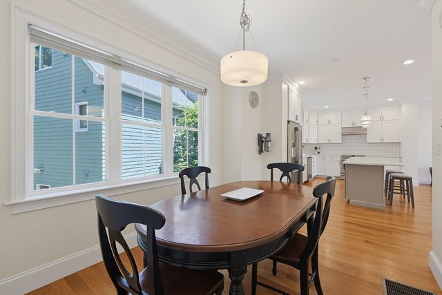 47 Mansfield St 45, Boston, MA 02134