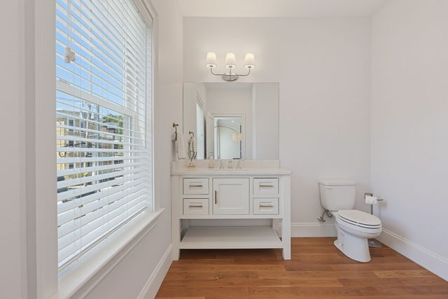 47 Mansfield St 45, Boston, MA 02134