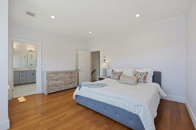 47 Mansfield St 45, Boston, MA 02134