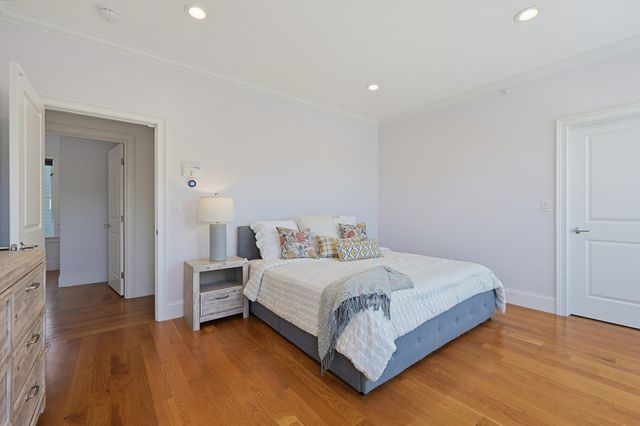 47 Mansfield St 45, Boston, MA 02134