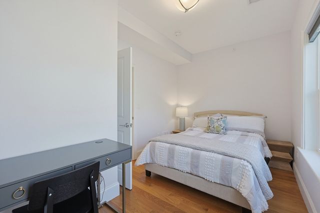 47 Mansfield St 45, Boston, MA 02134