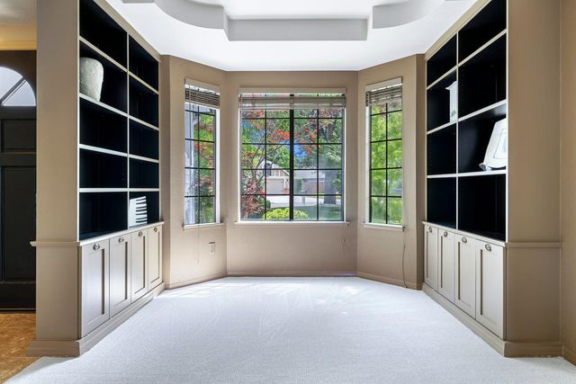 637 E Pintail Circle, Fresno, CA 93730