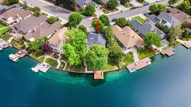 637 E Pintail Circle, Fresno, CA 93730