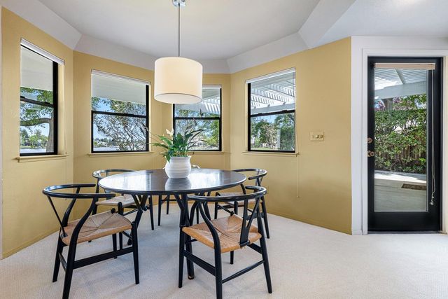 637 E Pintail Circle, Fresno, CA 93730