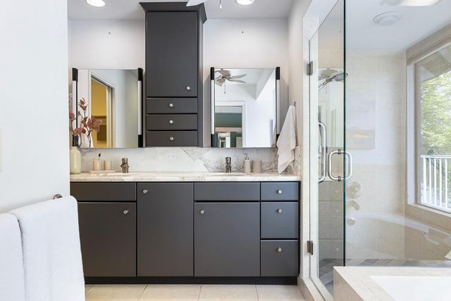 637 E Pintail Circle, Fresno, CA 93730