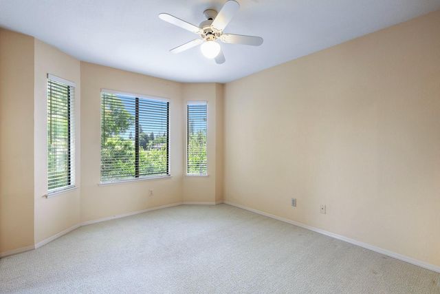 637 E Pintail Circle, Fresno, CA 93730