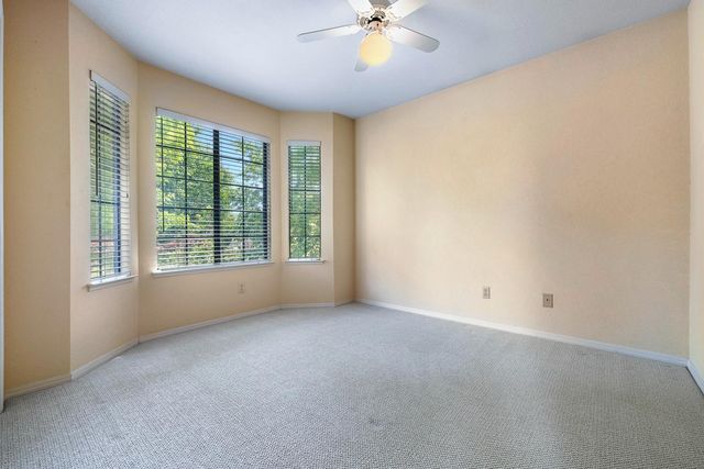 637 E Pintail Circle, Fresno, CA 93730