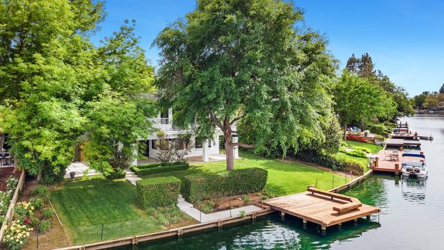 637 E Pintail Circle, Fresno, CA 93730