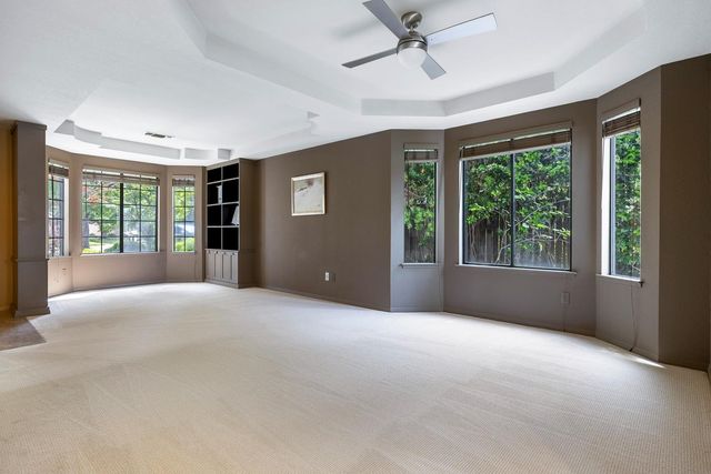 637 E Pintail Circle, Fresno, CA 93730