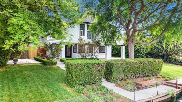 637 E Pintail Circle, Fresno, CA 93730