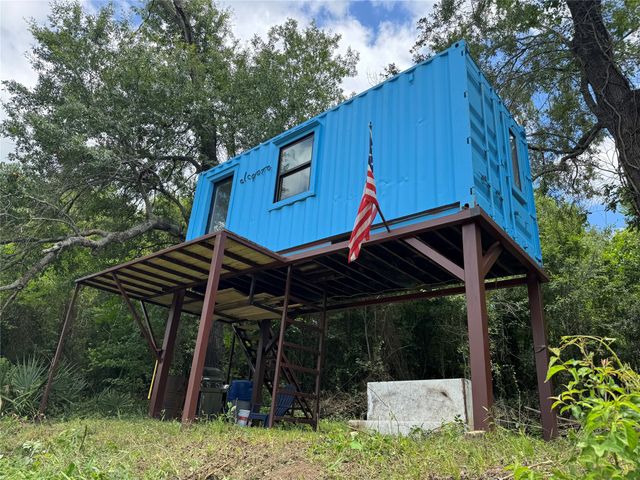 1312 County Road 2123, Palestine, TX 75801