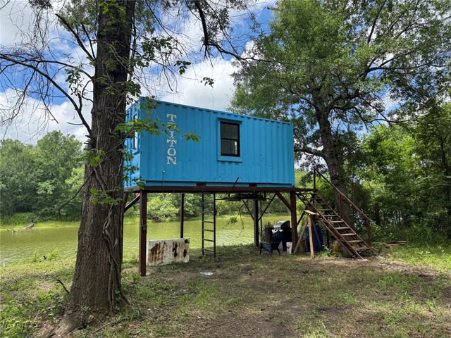 1312 County Road 2123, Palestine, TX 75801
