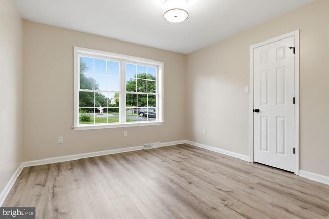 100 CEDAR DR, Dover, PA 17315