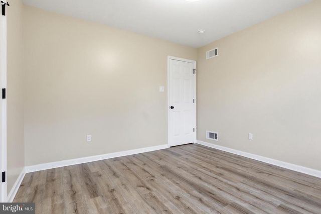 100 CEDAR DR, Dover, PA 17315