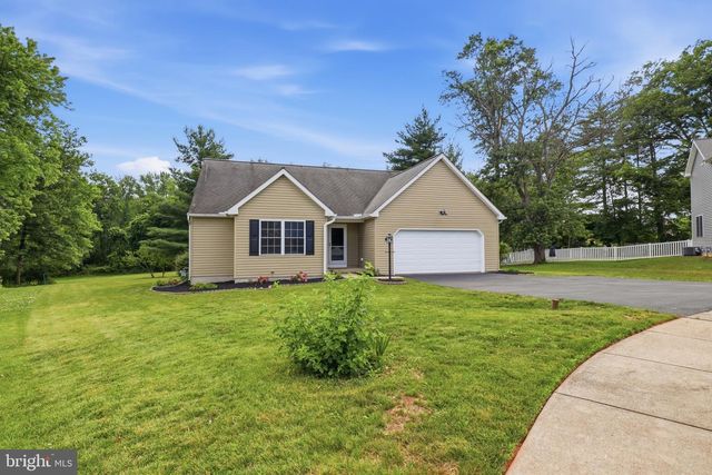 100 CEDAR DR, Dover, PA 17315