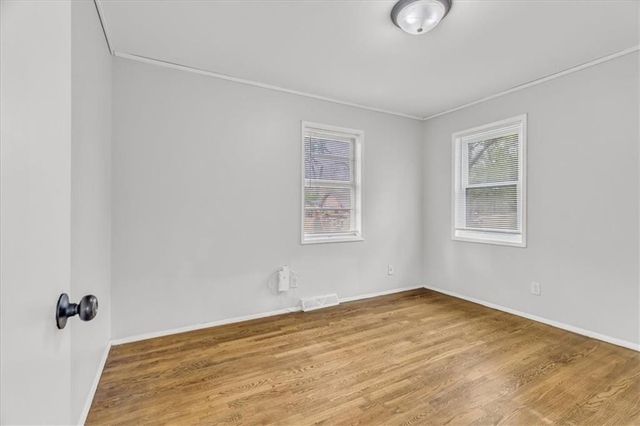 7920 NE San Rafael Drive, Kansas City, MO 64119