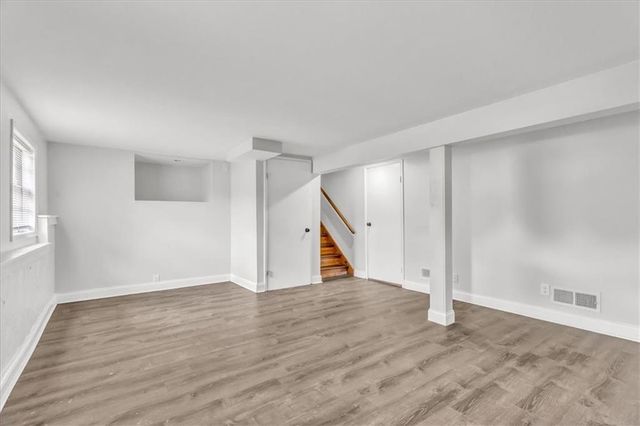 7920 NE San Rafael Drive, Kansas City, MO 64119