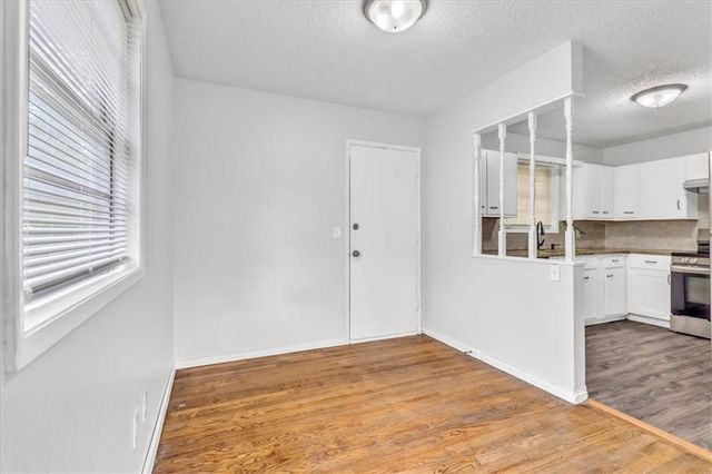 7920 NE San Rafael Drive, Kansas City, MO 64119