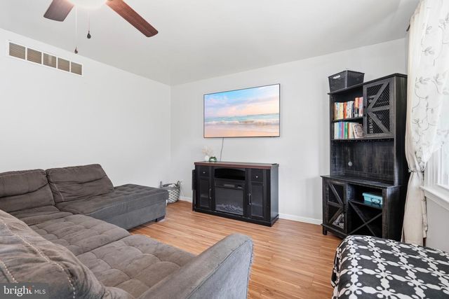894 MICHAEL AVE, Vineland, NJ 08360