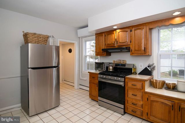 101 W CHURCH ST, Absecon, NJ 08201
