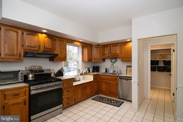 101 W CHURCH ST, Absecon, NJ 08201