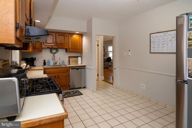101 W CHURCH ST, Absecon, NJ 08201