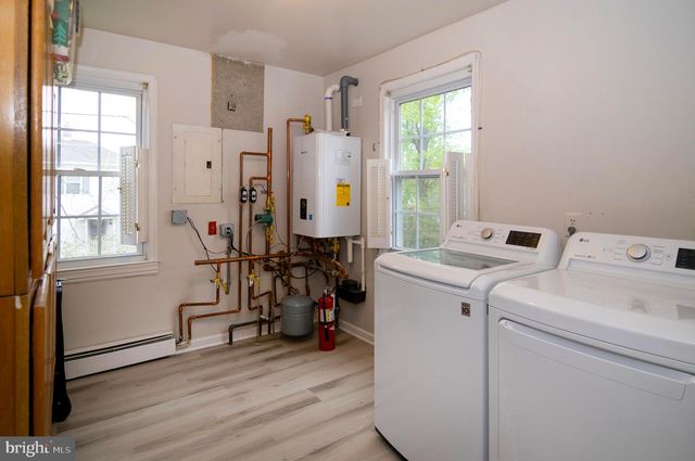 101 W CHURCH ST, Absecon, NJ 08201