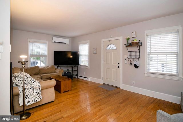101 W CHURCH ST, Absecon, NJ 08201