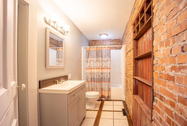 801 W Sugar Street, Mount Vernon, OH 43050