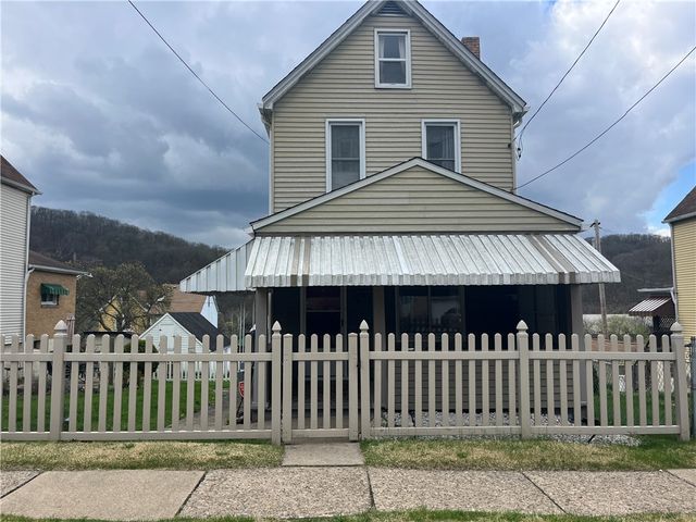 4408 3rd St, Versailles Boro, PA 15132