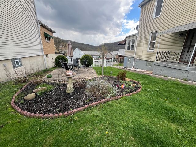 4408 3rd St, Versailles Boro, PA 15132