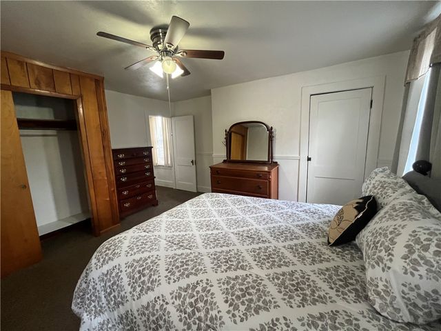 4408 3rd St, Versailles Boro, PA 15132