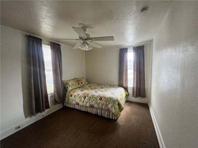 4408 3rd St, Versailles Boro, PA 15132