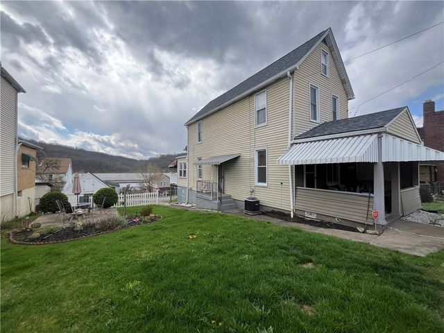 4408 3rd St, Versailles Boro, PA 15132