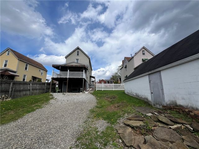 4408 3rd St, Versailles Boro, PA 15132