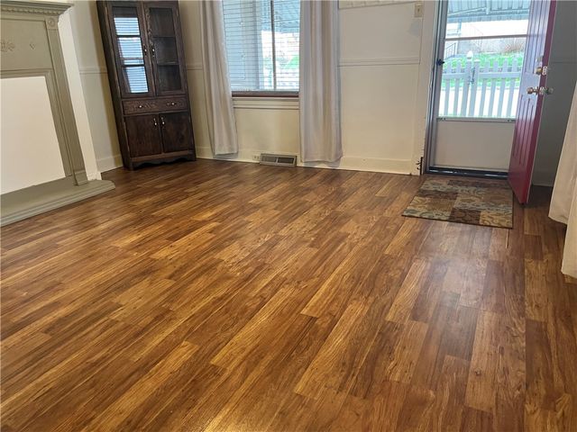 4408 3rd St, Versailles Boro, PA 15132
