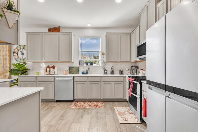 421 Conchillos DR, Georgetown, TX 78626